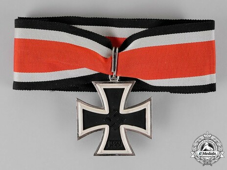 Knight's Cross of the Iron Cross, by Steinhauer & Lück (Type B, 800 4) Obverse