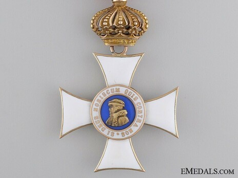 Order of Philip the Magnanimous, Type II, I Class Knight's Cross (with crown, in gold) Obverse
