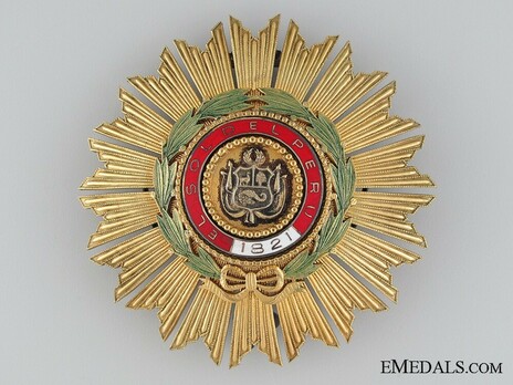 Grand Cross Breast Star (by Casa Nacional de la Modena) Obverse