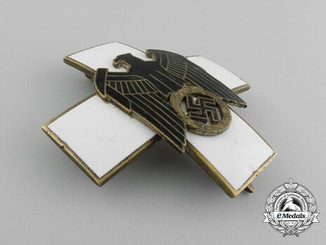 German Social Welfare Decoration, II Class Cross Obverse