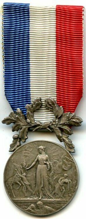 M%c3%a9daille d%e2%80%99honneur pour acte de courage et de d%c3%a9vouement niveau argent de 2e classe
