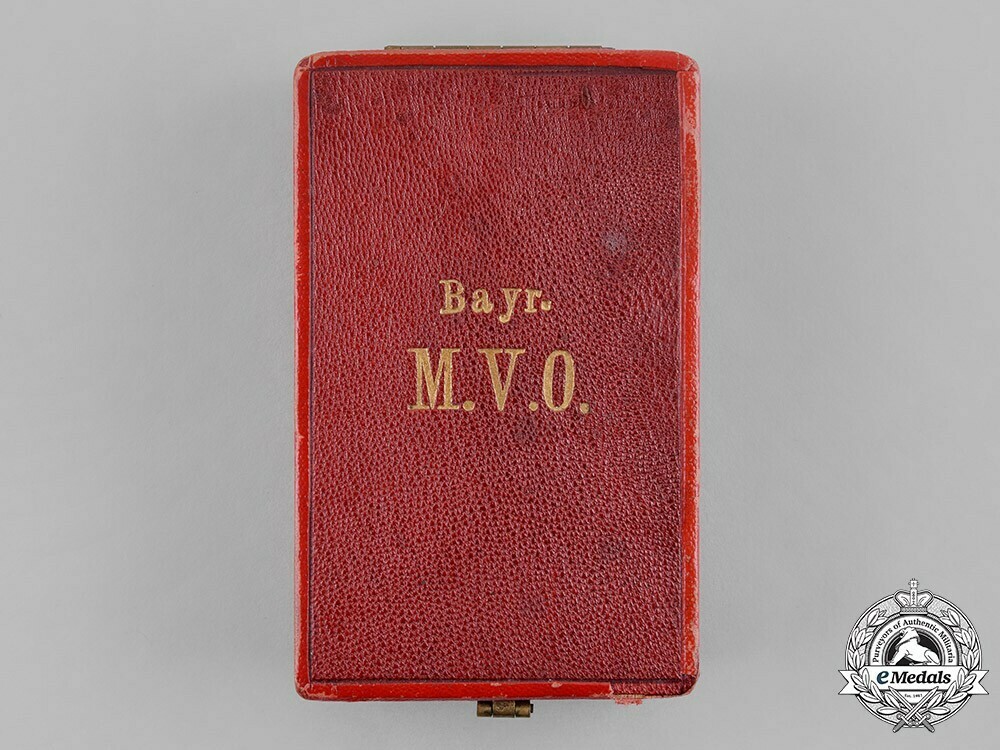Order+of+military+merit%2c+iii+class+cross+case+of+issue+1