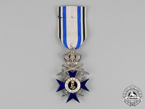 Order of Military Merit, Military Division, IV Class Cross (with crown) Obverse