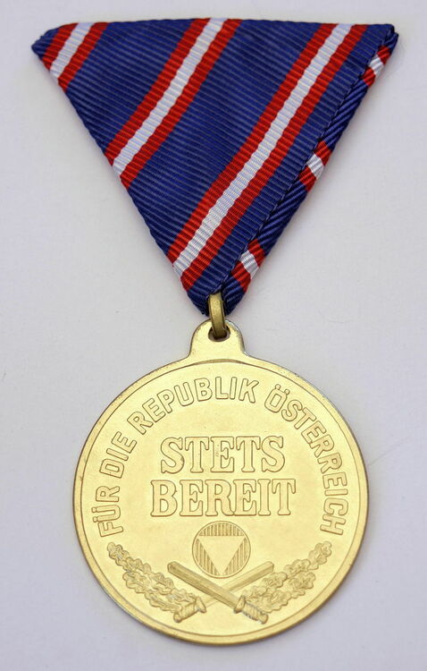 800px wehrdienstmedaille gold