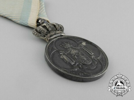 Household Medal of Milan, Type II, III Class Obverse
