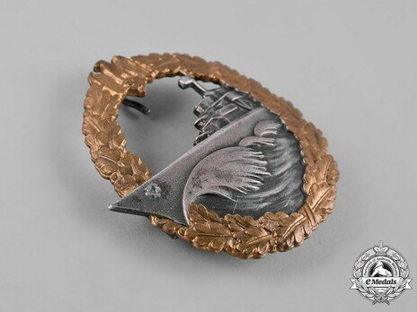 Destroyer War Badge, by C. Schwerin (in zinc) Obverse