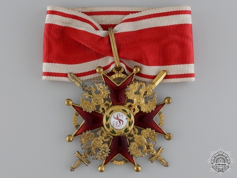 Type II, Military Division, II Class Badge (with swords, in gold)