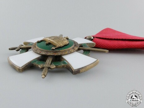 Order of the Holy Crown, Knight, Military Division (with War Decoration) Obverse
