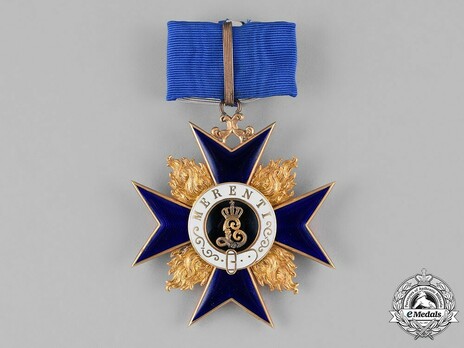 Order of Military Merit, Civil Division, I Class Cross (in gold) Obverse