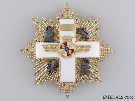 Grand Cross Breast Star (white distinction) Obverse