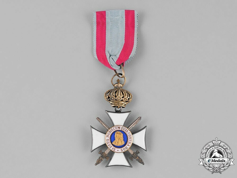 C18 024942
