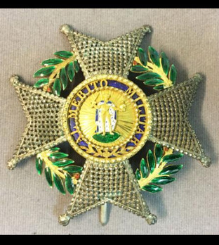 IV Class Breast Star Obverse