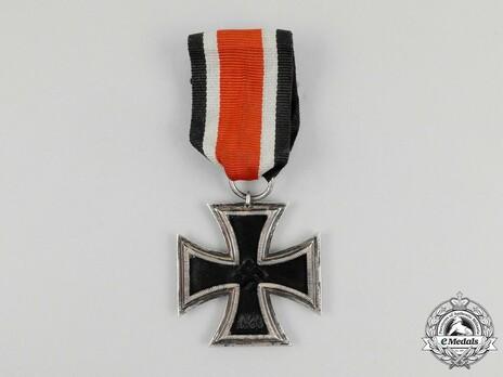Iron Cross II Class, by Steinhauer & Lück, #4, L/16 (no lug, unmarked) Obverse