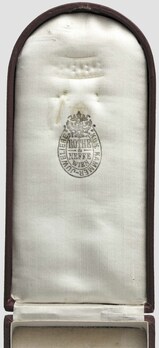  Type III, Military Division, II Class (Case of Issue)