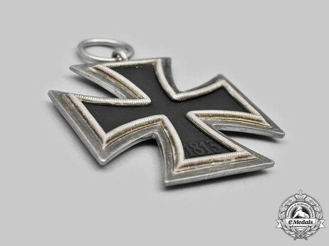 Iron Cross II Class, by Arbeitsgemeinschaft der Hanauer Plakettenhersteller ("24") Reverse