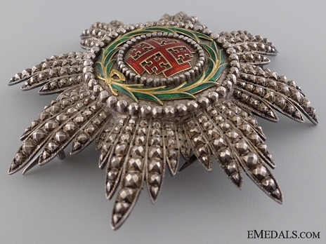 Equestrian Order of Merit of the Holy Sepulcher of Jerusalem (Type II) Grand Cross Breast Star (with silver and gold, 1868-1936) Obverse