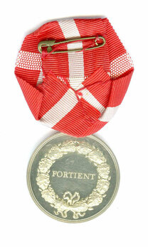 Silver Medal Reverse