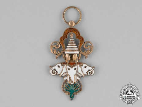 Order of a Million Elephants and the White Parasol, Knight Obverse