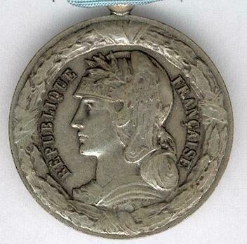 Silver Medal (with ball suspension, stamped "DANIEL DUPUIS") Obverse