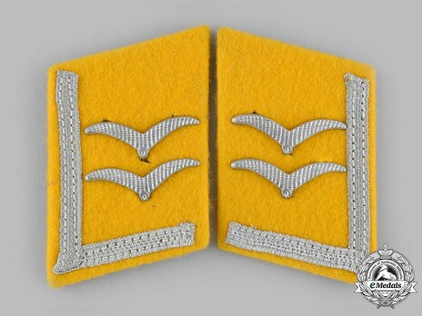 Luftwaffe Flying Troops Unterfeldwebel Collar Tabs Obverse