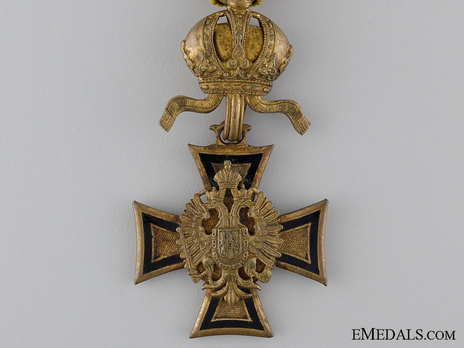 Type III, I Class (for 50 years with crown & gold eagle) Obverse
