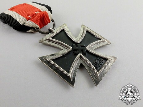 Iron Cross II Class, by Katz & Deyhle, #60 ("60") Obverse