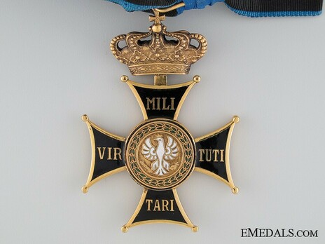 Order of Virtuti Militari, Type II, Grand Cross Obverse