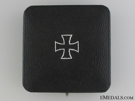 Iron Cross I Class Case of Issue, by Paul Meybauer Exterior