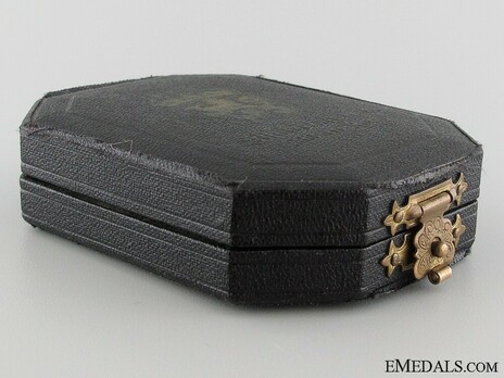 Order of Philip the Magnanimous, Type II, I Class Knight's Cross Case of Issue Obverse