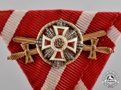 Order of Leopold, Type III, Military Division, Grand Cross Breast Star Miniature (with gold swords)