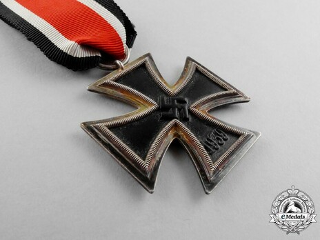 Iron Cross II Class, by Bek, Hassinger & Co., #123 Obverse