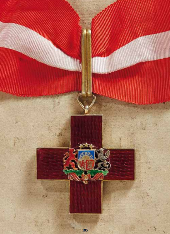 Latvian+red+cross+decoration%2c+i+class+cross%2c+obv+