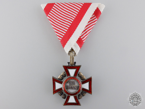 Type II, Military Division, III Class Cross Obverse