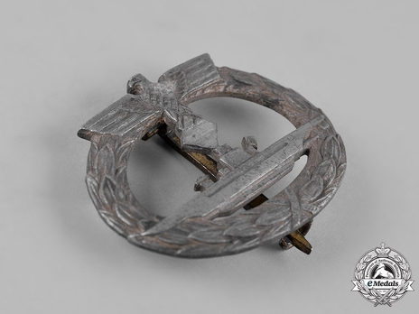 Submarine War Badge, by B. H. Mayer (in tombac) Obverse