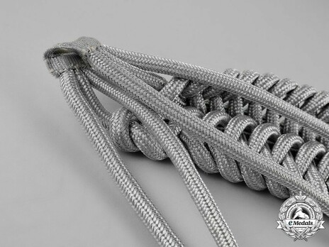 German Army Officer Aiguillette Detail