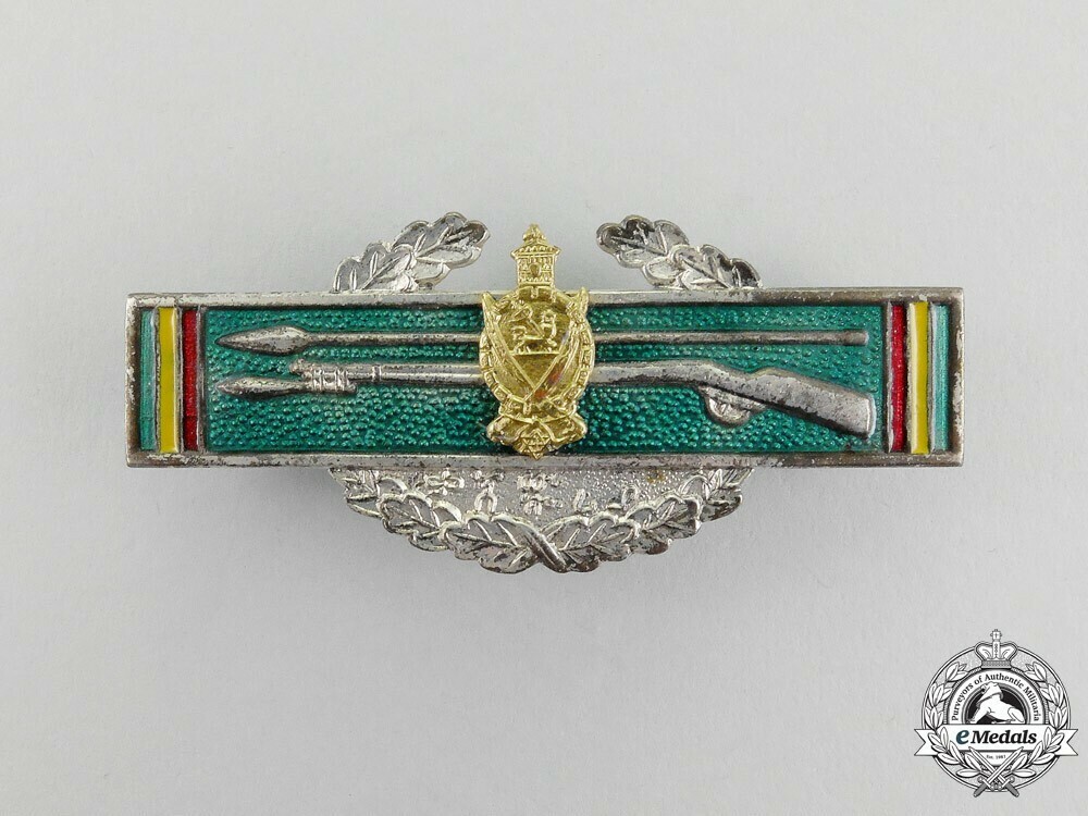 Combat+infantry+badge+for+service+in+the+korean+war+1951 1952+1