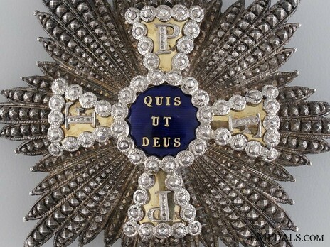 Royal Order of Merit of St. Michael, I Class Cross Breast Star (by Halley) Obverse Detail