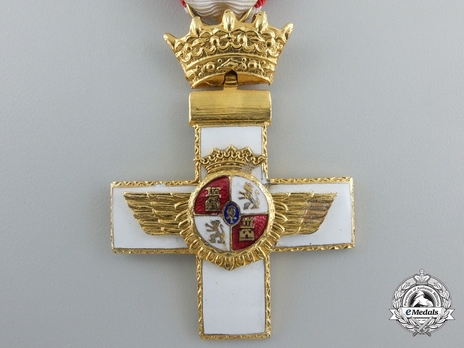 1st Class Cross (white distinction) Obverse
