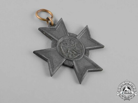 War Merit Cross, 1916-1918 (in war material gilt) Obverse