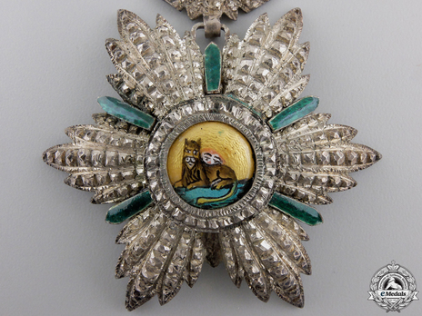 III Class Commander (with couchant lion) Obverse