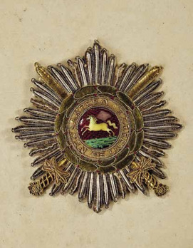 Royal Guelphic Order, Grand Cross Breast Star with Swords (embroidered) Obverse
