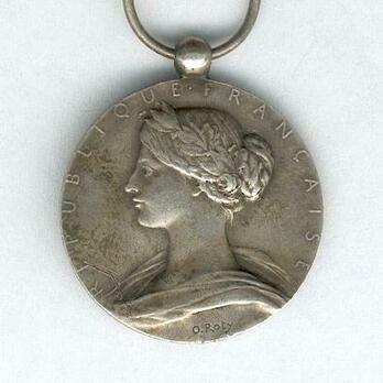 Silver Medal (for Long Service, stamped "O. ROTY," 1900-1935) Obverse