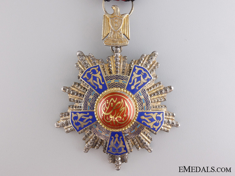 Grand Officer (with Eagle suspension, 1972-) Obverse