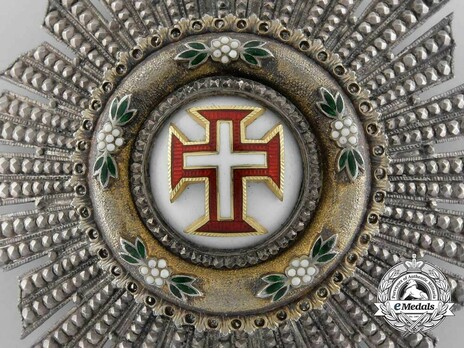 Grand Cross Breast Star (Silver gilt) Obverse