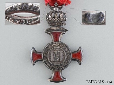 Type I, III Class Cross (with crown) Obverse