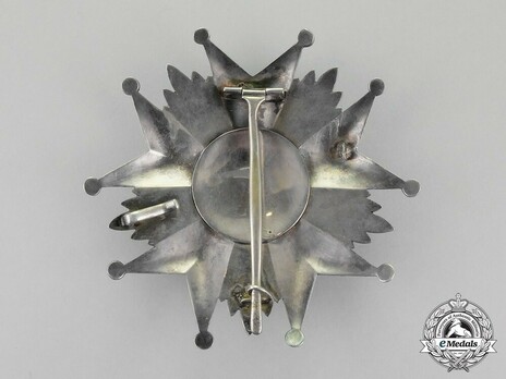 Grand Officer Breast Star Reverse