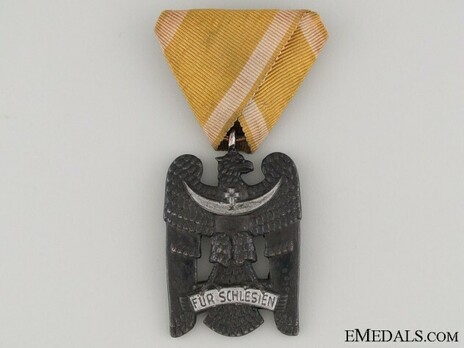 Silesian Eagle, II Class (in iron) Obverse