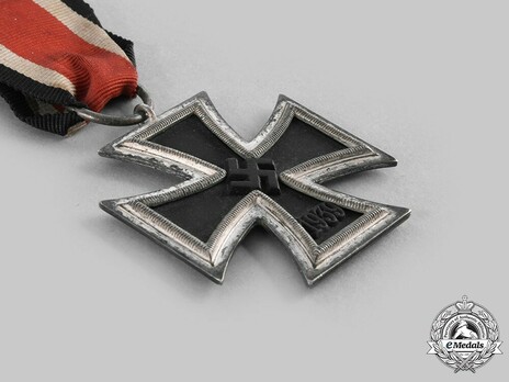 Iron Cross II Class, by Arbeitsgemeinschaft Berlin, #23 ("23") Obverse