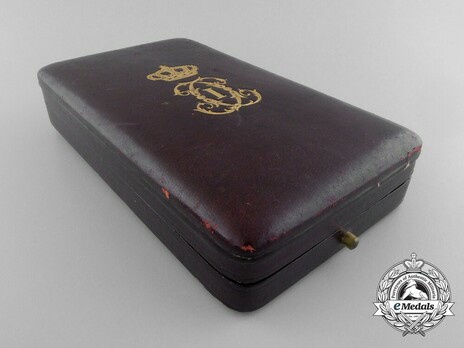 The Order of the Star of Romania, Grand Officer's Cross Case of Issue