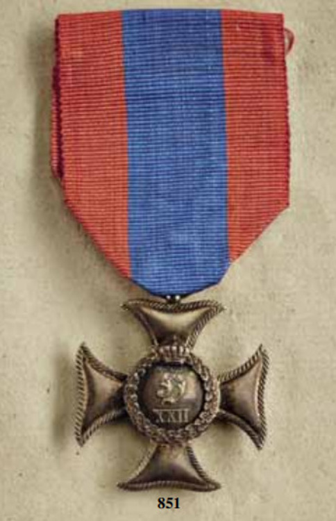 Civil+honour+cross%2c+senior+line%2c+iii+class+silver%2c+a+division+1890 1902%2c+obv+